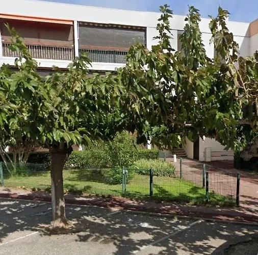 T2 Avec Terrasse Et Parking A 400 M Du Port - 4rs207 Appartement *
